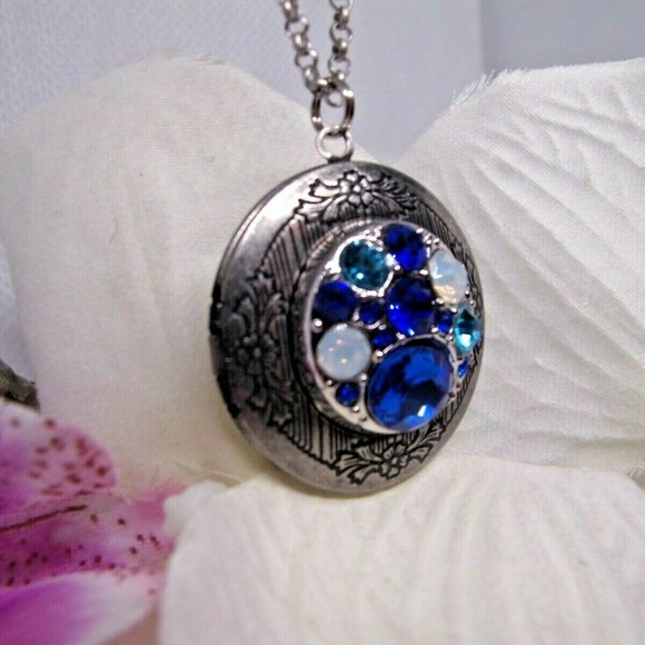 Sapphire Locket Photo Necklace Pendant - Picture 3 of 10
